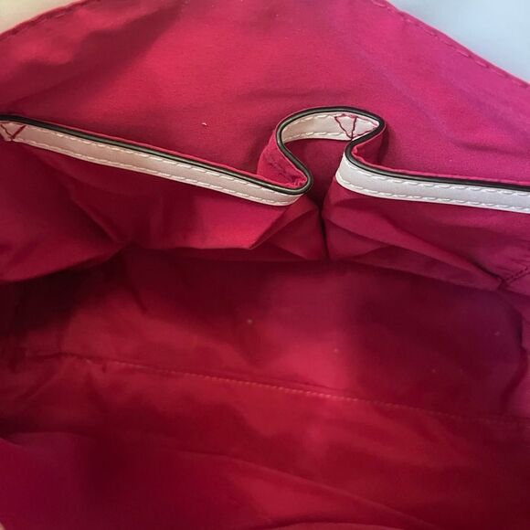 Anne Klein large black and white color block Satchel with gold tone hardwares. - Picture 4 of 15